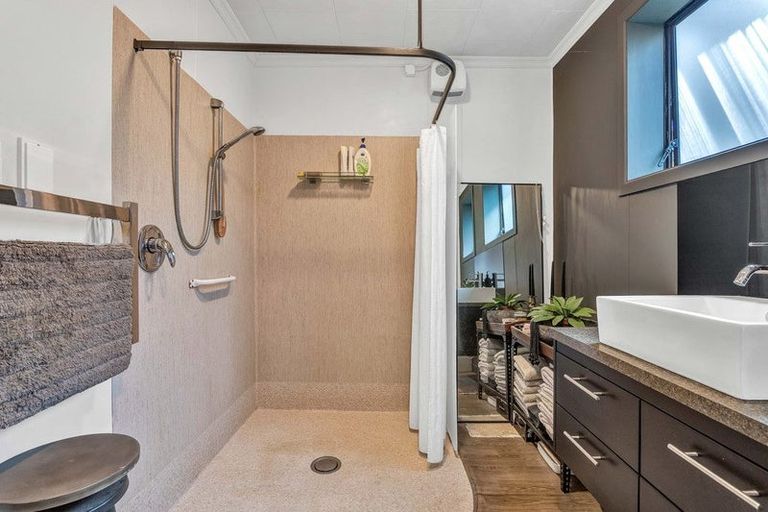 Photo of property in 69 North Street, Mokau, 4376