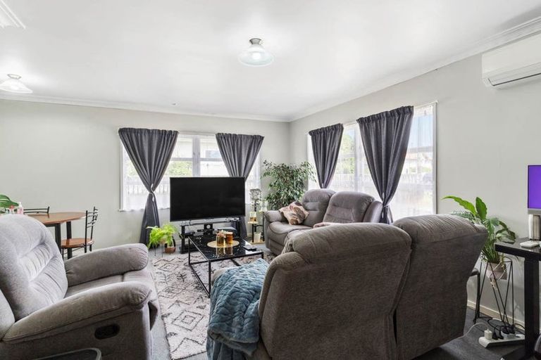 Photo of property in 1/9 Onslow Road, Papakura, 2110