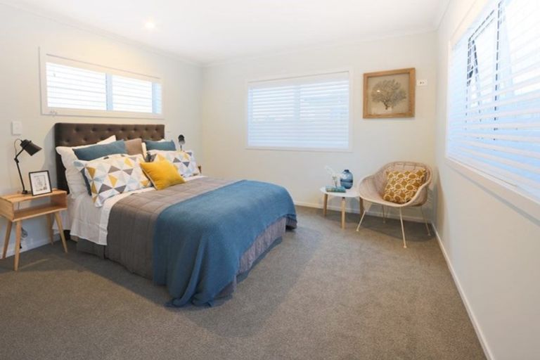 Photo of property in 12 Papaview Road, Papakura, 2110