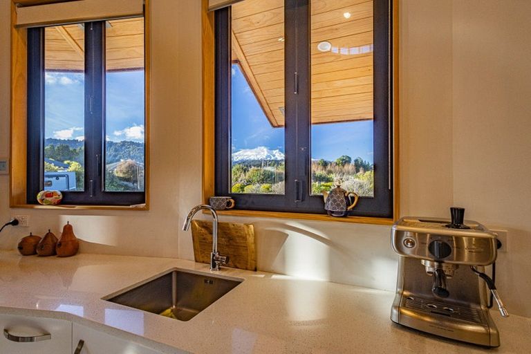 Photo of property in 1 Fern Lane, Ohakune, 4625