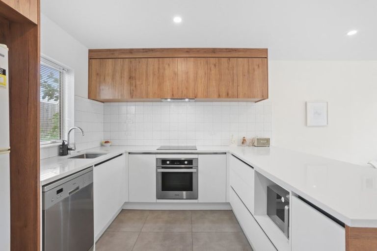 Photo of property in 7/112 Astley Avenue, New Lynn, Auckland, 0600