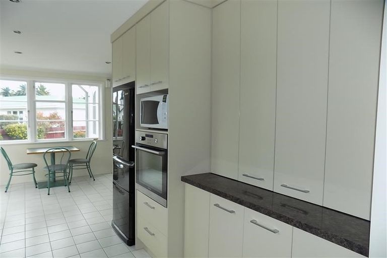 Photo of property in 1 Russell Road, Marewa, Napier, 4110