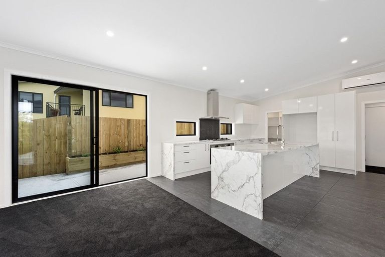 Photo of property in 8a Mccarthy Grove, Clouston Park, Upper Hutt, 5018