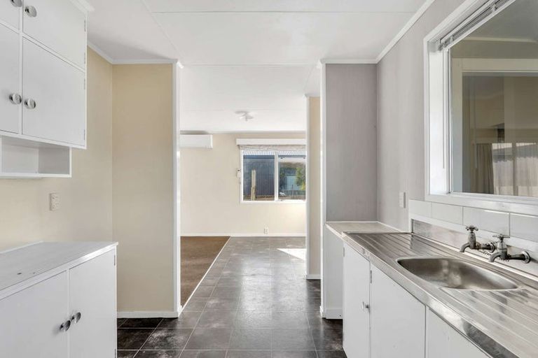 Photo of property in 77 Ranfurly Street, Kaiti, Gisborne, 4010