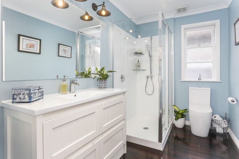 Photo of property in 1/18 Church Road, Mangere Bridge, Auckland, 2022