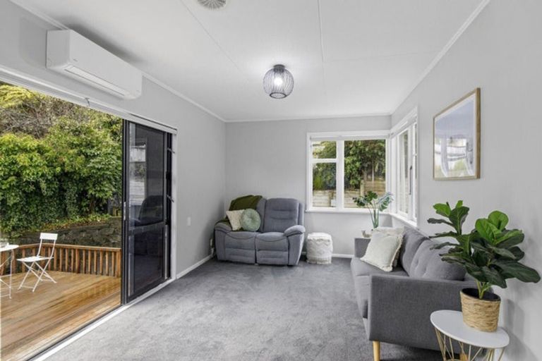 Photo of property in 26 Lowry Crescent, Stokes Valley, Lower Hutt, 5019