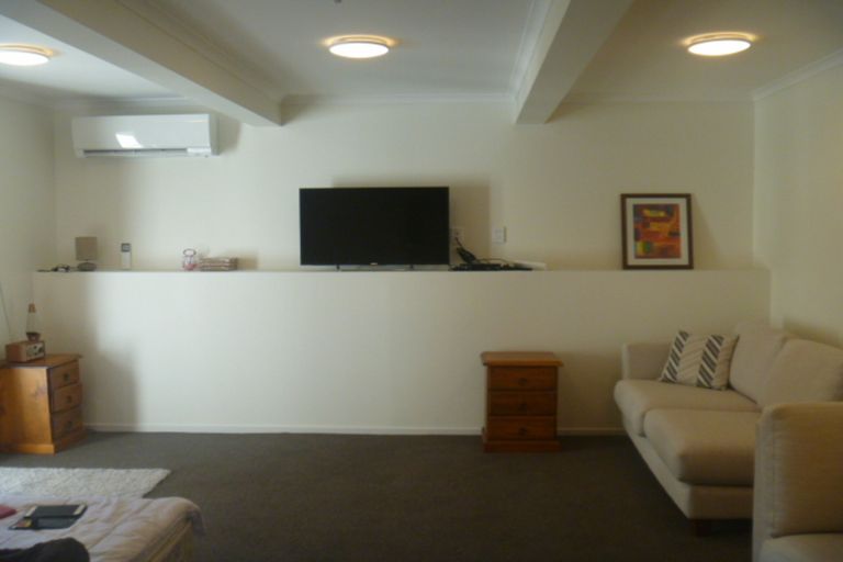 Photo of property in 52b Royal Terrace, Dunedin Central, Dunedin, 9016