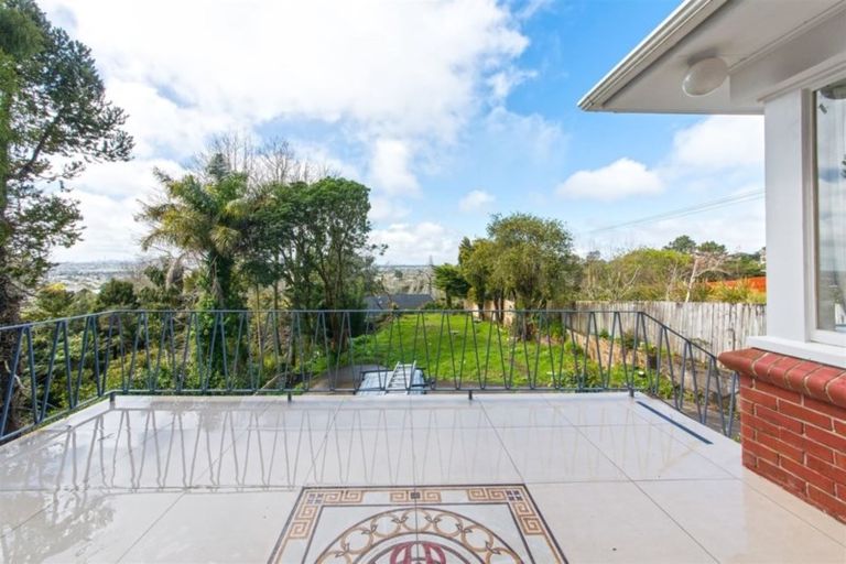 Photo of property in 52 Pleasant Road, Glen Eden, Auckland, 0602