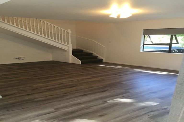 Photo of property in 2/128 Manuka Road, Bayview, Auckland, 0629