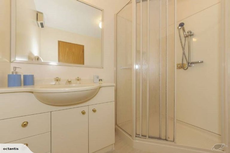 Photo of property in 42d Merrin Street, Avonhead, Christchurch, 8042