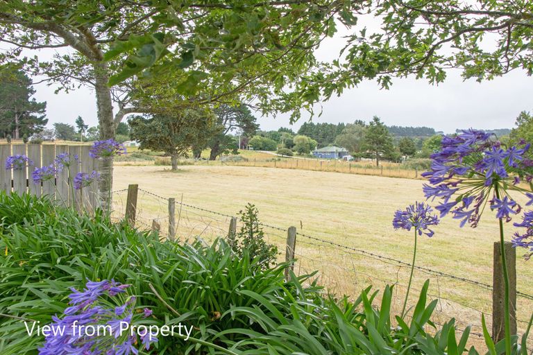 Photo of property in 72 Stanly Street, Eketahuna, 4900