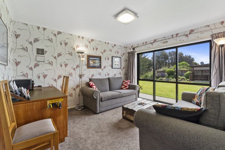 Photo of property in 7 Byron Brown Place, Otaki Beach, Otaki, 5512
