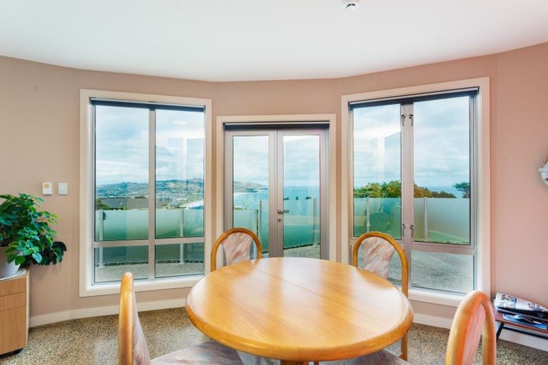 Photo of property in 14 Highgrove, Saint Clair, Dunedin, 9012