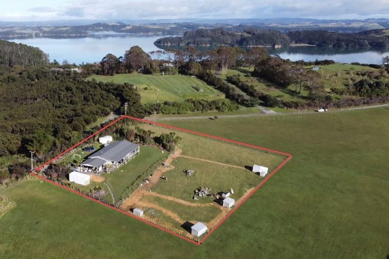 Photo of property in 96 Hansen Road, Te Ti Mangonui, Kerikeri, 0294