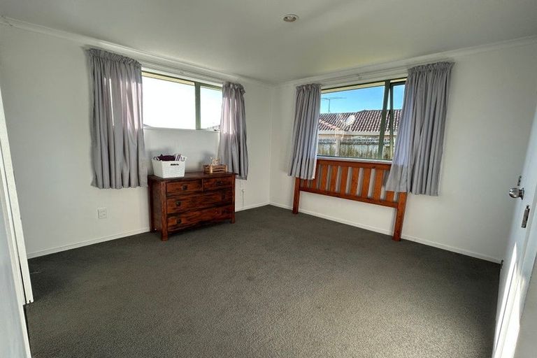 Photo of property in 44 Kayes Road, Pukekohe, 2120