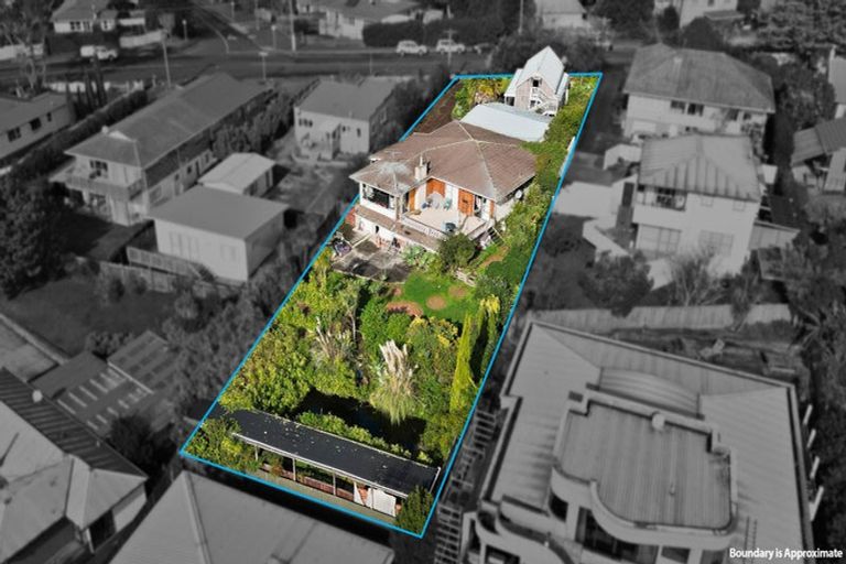 Photo of property in 85 Glengarry Road, Glen Eden, Auckland, 0602