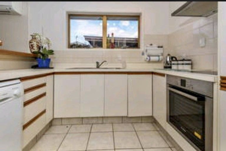 Photo of property in 1/205 Bucklands Beach Road, Bucklands Beach, Auckland, 2012