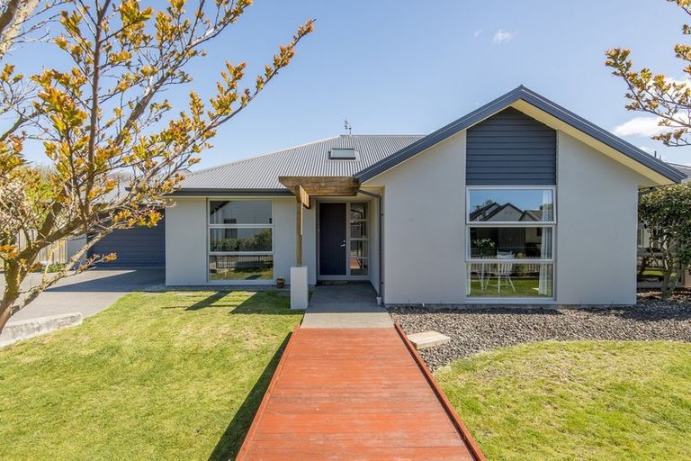 Photo of property in 30 John Campbell Crescent, Hillmorton, Christchurch, 8024