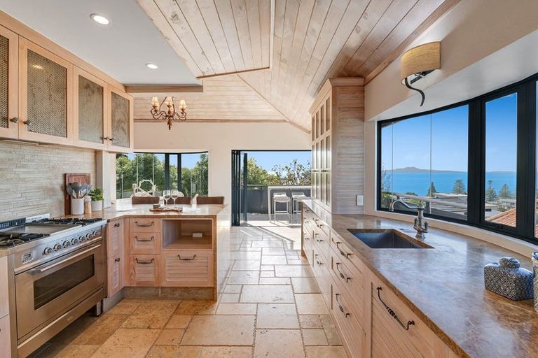 Photo of property in 13a Orchard Road, Browns Bay, Auckland, 0630