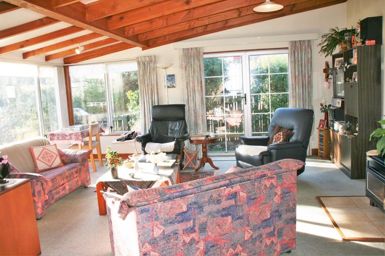 Photo of property in 2 Oak Place, Mosgiel, 9024