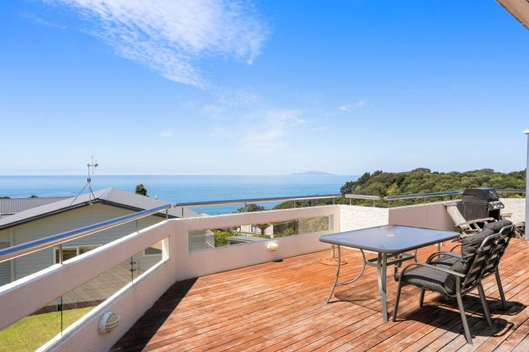 Photo of property in 431 Onemana Drive, Onemana, Whangamata, 3691
