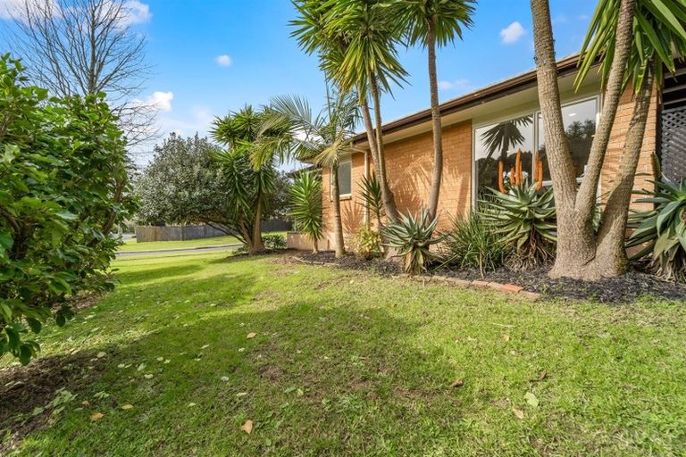 Photo of property in 1 Phoebe Meikle Place, Torbay, Auckland, 0630