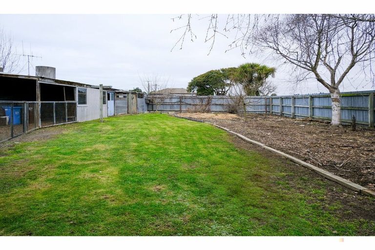 Photo of property in 39 Queen Street, Pareora, 7912