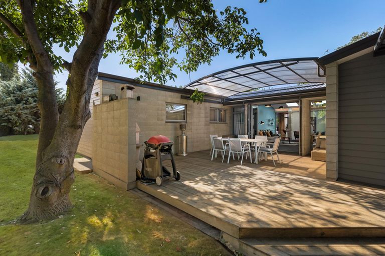 Photo of property in 293 Riverbank Road, Wanaka, 9382