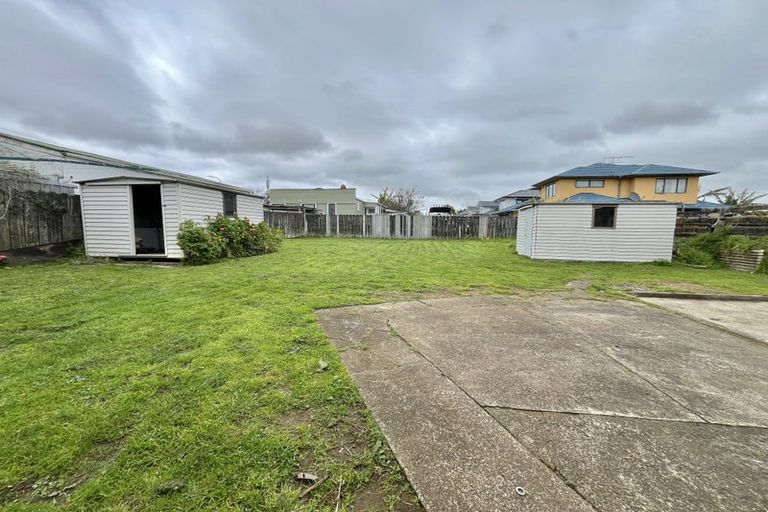 Photo of property in 93 Princess Street, Waitara, 4320