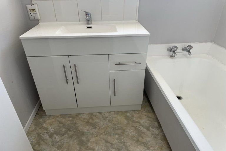 Photo of property in 48a Cornfoot Street, Castlecliff, Whanganui, 4501