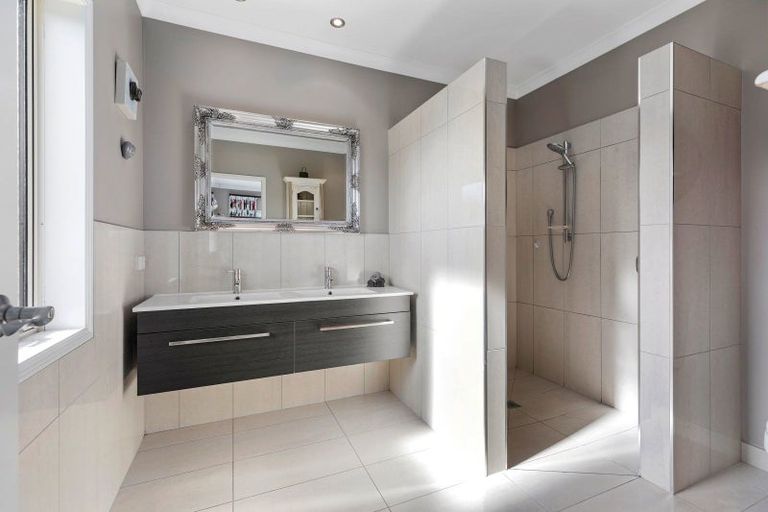 Photo of property in 9 Bellbird Rise, Pyes Pa, Tauranga, 3112