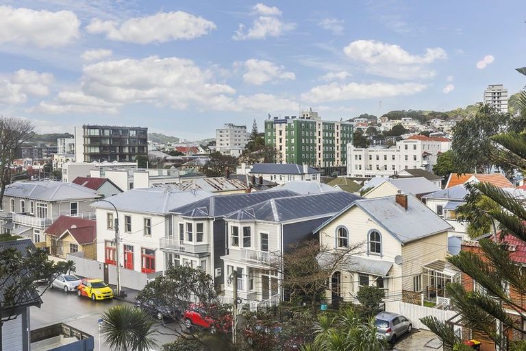Photo of property in Iona Towers, 402/140 Abel Smith Street, Te Aro, Wellington, 6011