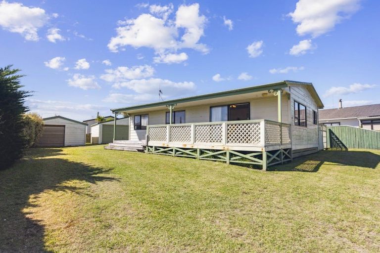 Photo of property in 12 Hydrabad Drive, Waitarere Beach, Levin, 5510