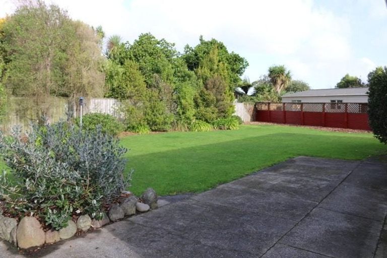 Photo of property in 16 Glen Place, Awapuni, Palmerston North, 4412