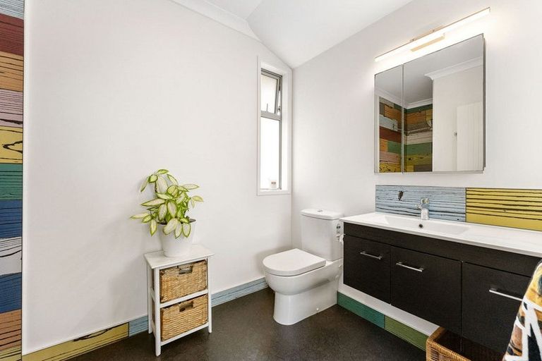 Photo of property in 44 Butterworth Crescent, Papamoa Beach, Papamoa, 3118