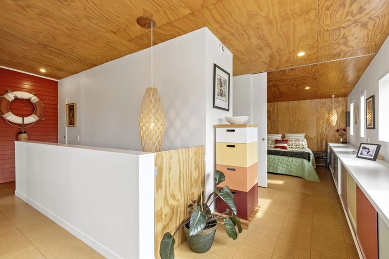 Photo of property in 22 High Street, Island Bay, Wellington, 6023