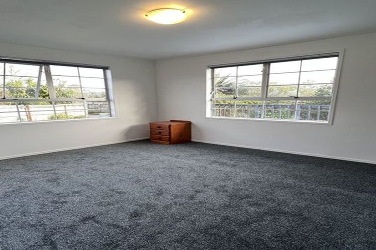 Photo of property in 31 Lyren Place, Half Moon Bay, Auckland, 2012