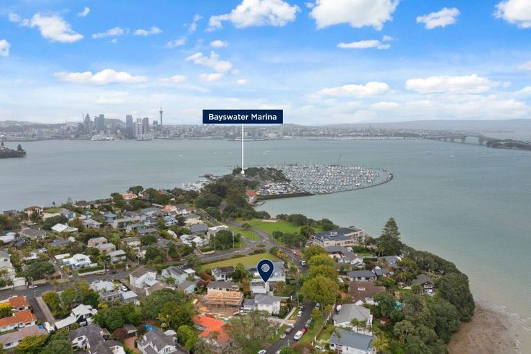 Photo of property in 6 Beresford Street, Bayswater, Auckland, 0622