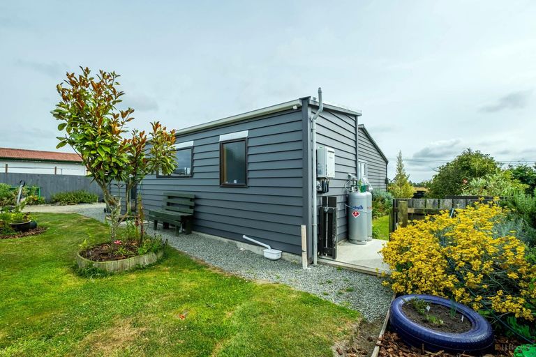 Photo of property in 12 James Street, Waimate, 7980