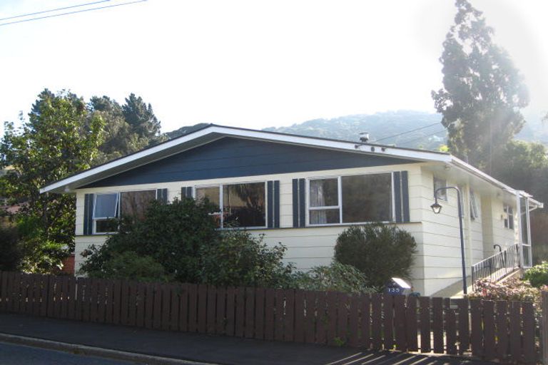 Photo of property in 135 Wakari Road, Helensburgh, Dunedin, 9010