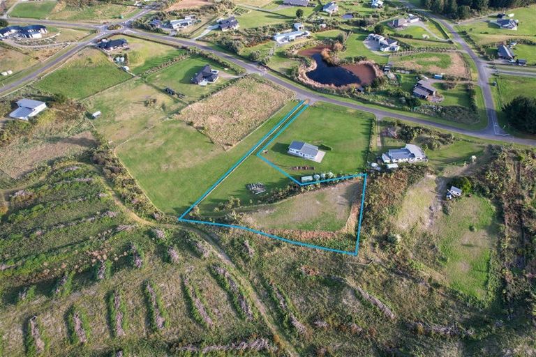 Photo of property in 14 Kanuka Drive, Waitarere, Levin, 5510