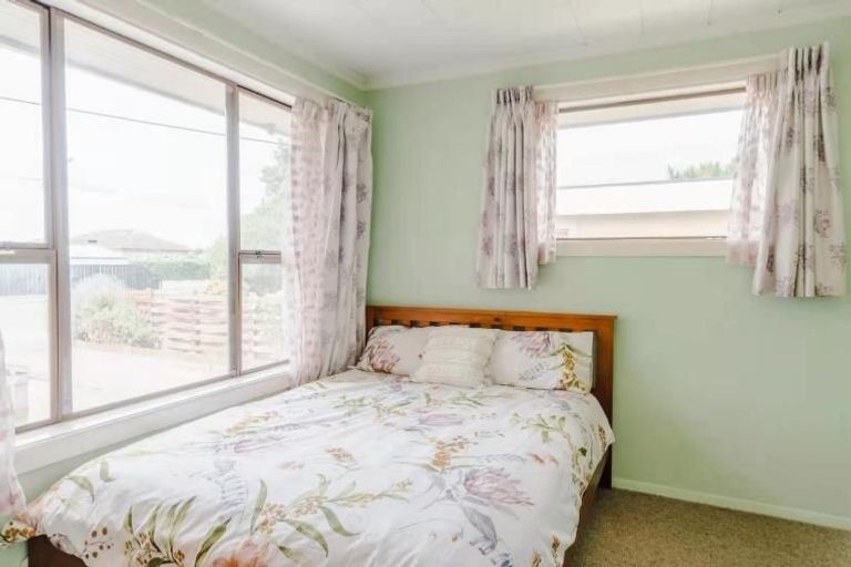 Photo of property in 52 Amyes Road, Hornby, Christchurch, 8042