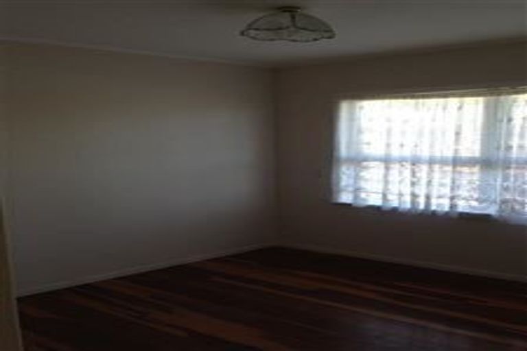 Photo of property in 1/15 Miles Avenue, Papatoetoe, Auckland, 2025