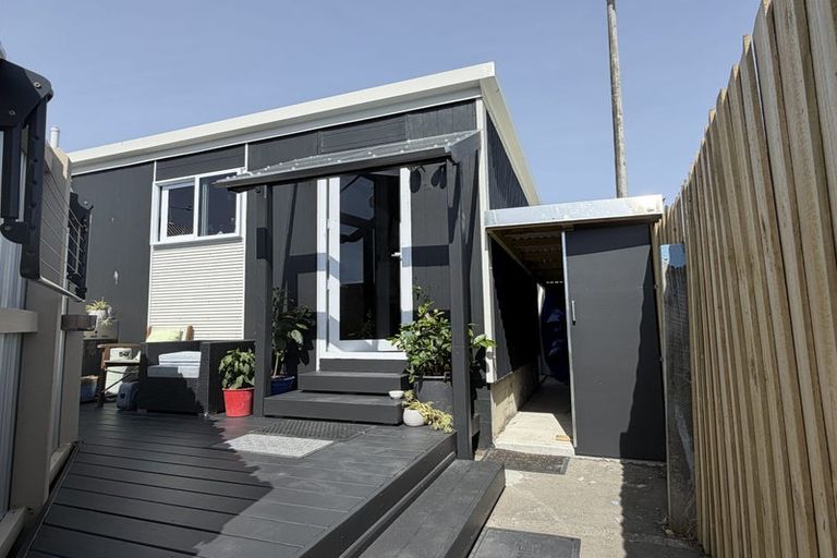 Photo of property in 182 Shaw Avenue, New Brighton, Christchurch, 8083