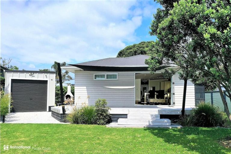 Photo of property in 44 Dolphin Drive, Whiritoa, Whangamata, 3691