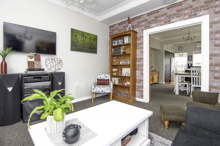 Photo of property in 57 Limbrick Street, Terrace End, Palmerston North, 4410