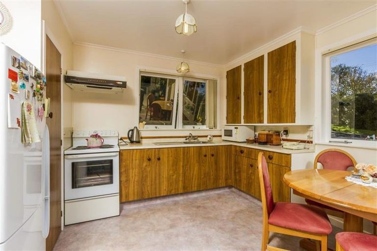 Photo of property in 70 Hillcrest Avenue, Hillcrest, Auckland, 0627