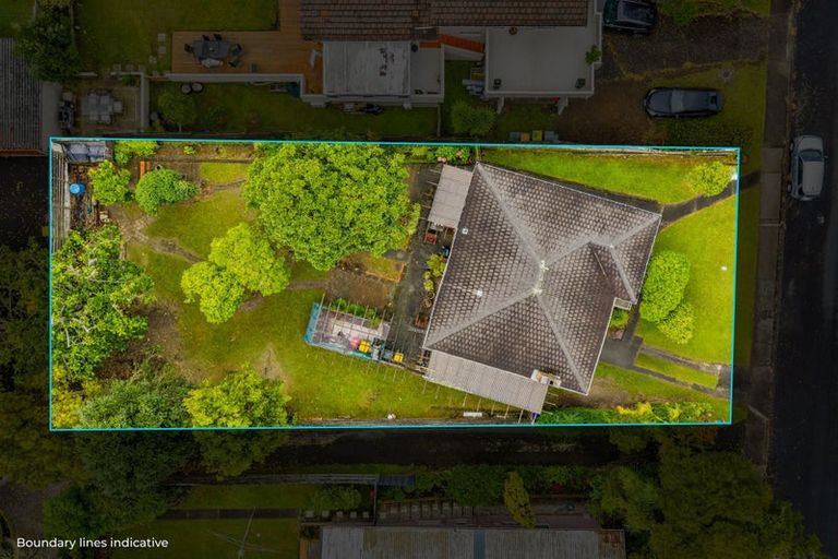 Photo of property in 15 Rosecamp Road, Beach Haven, Auckland, 0626