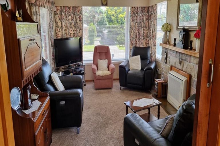 Photo of property in 240 Ngatai Road, Otumoetai, Tauranga, 3110