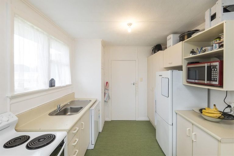 Photo of property in 9 Holland Crescent, Bulls, 4818